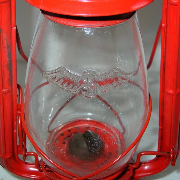Vtg Wingedwheel No. 500 Red Kerosene Oil Lantern Lamp ORIGINAL GLOBE Japan 12" D - Picture 4 of 8